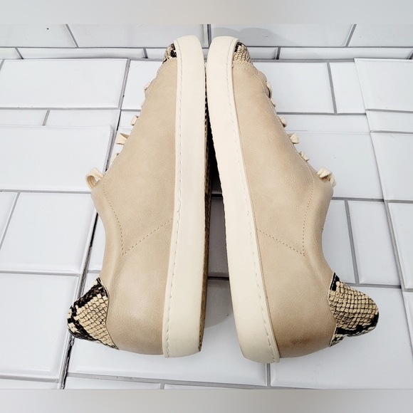 White Raven Impulse Python Print Ladies Beige Faux Leather Fashion Sneaker Colo - Picture 9 of 9